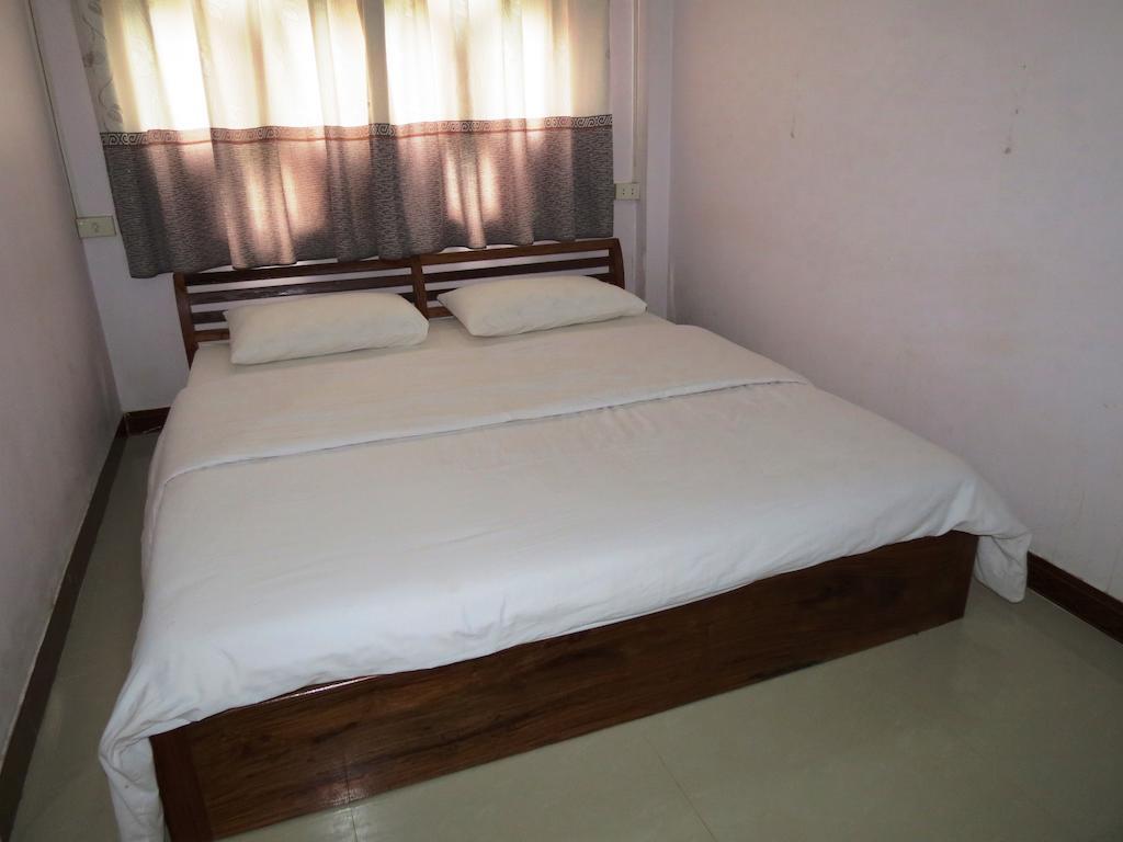 Kingmala Guesthouse Луанг Намта Екстериор снимка