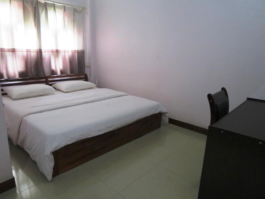 Kingmala Guesthouse Луанг Намта Стая снимка