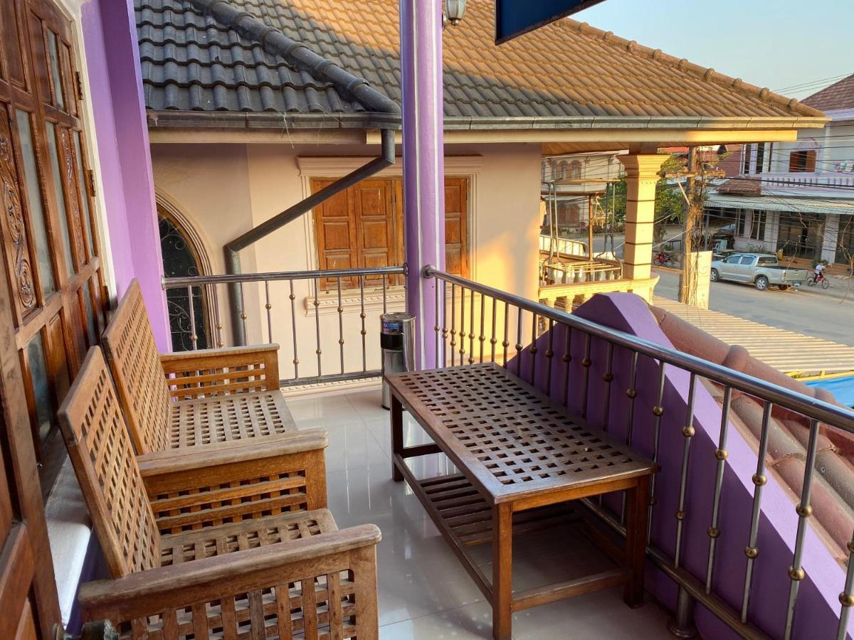 Kingmala Guesthouse Луанг Намта Екстериор снимка