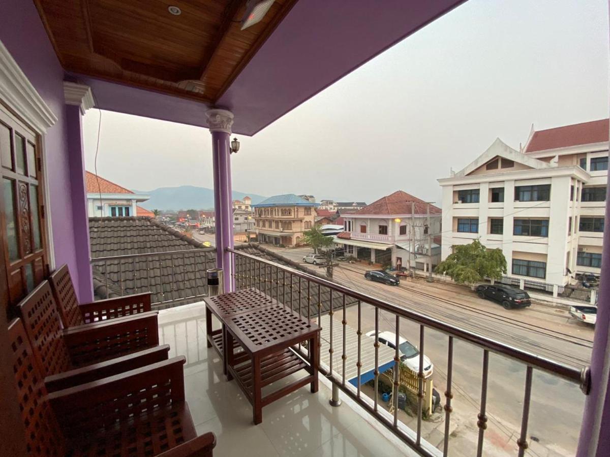 Kingmala Guesthouse Луанг Намта Екстериор снимка
