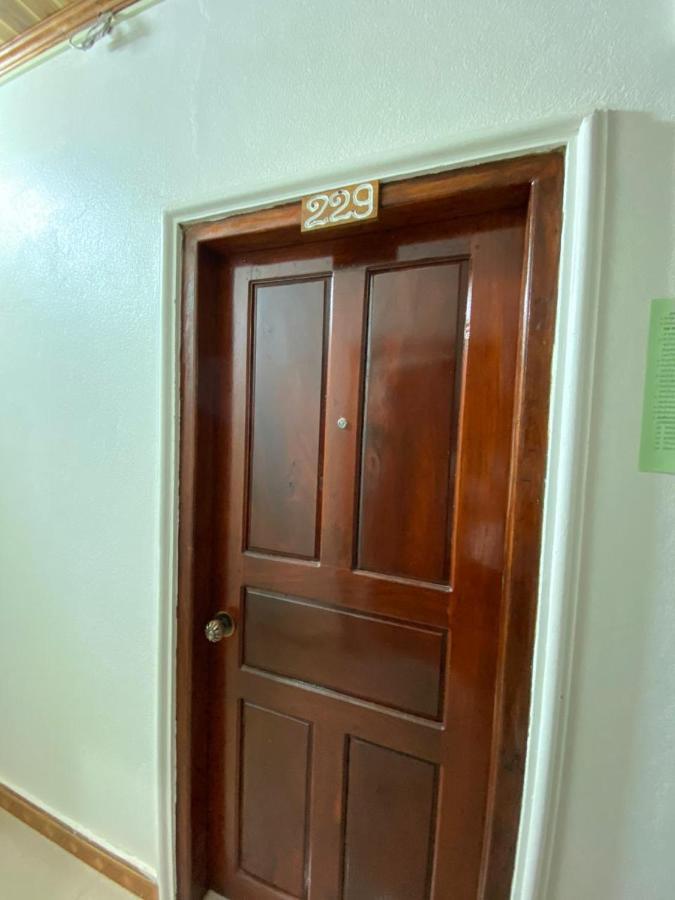 Kingmala Guesthouse Луанг Намта Екстериор снимка