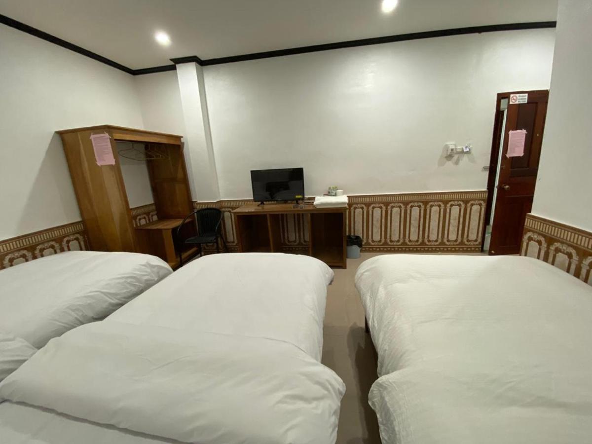 Kingmala Guesthouse Луанг Намта Екстериор снимка